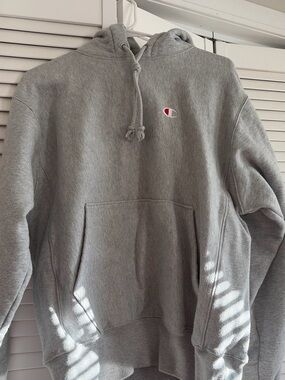 Champion Gray Pullover Hoodie with Small Logo